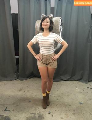 Milana Vayntrub photo #0209