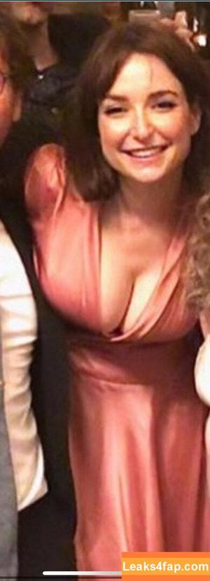 Milana Vayntrub photo #0223