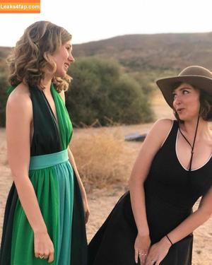 Milana Vayntrub photo #0233
