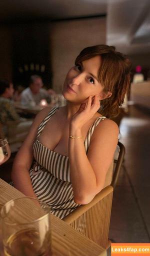 Milana Vayntrub photo #0262