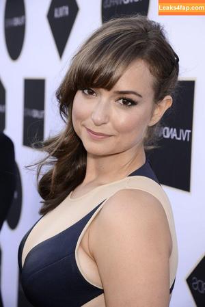 Milana Vayntrub photo #0276