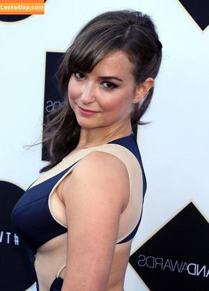 Milana Vayntrub фото #0279