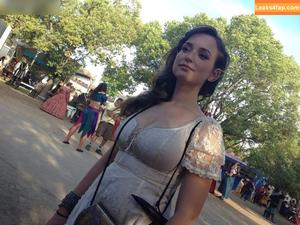 Milana Vayntrub photo #0432