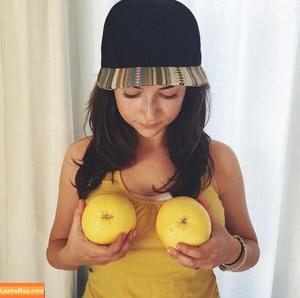 Milana Vayntrub photo #0608