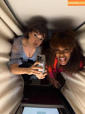 Milana Vayntrub photo #0719