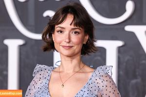 Milana Vayntrub photo #0723