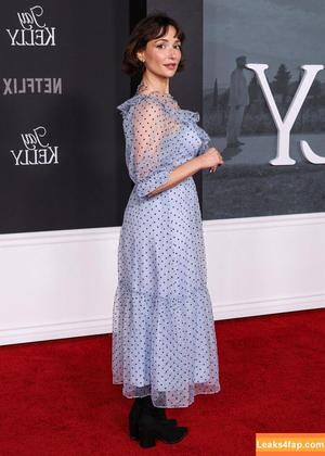 Milana Vayntrub photo #0731