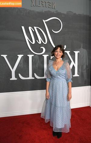 Milana Vayntrub photo #0749