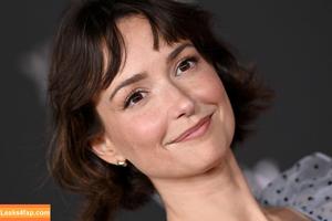 Milana Vayntrub photo #0764