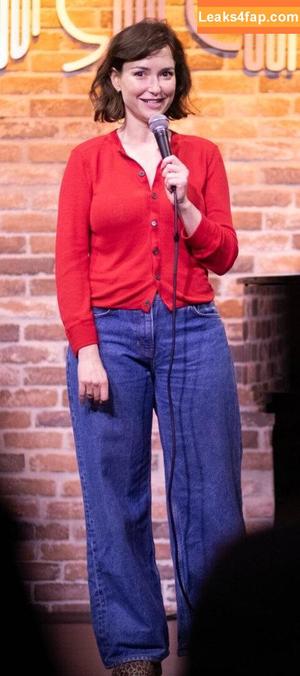 Milana Vayntrub фото #0807