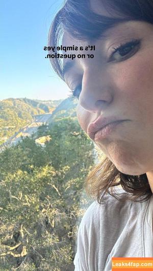 Milana Vayntrub фото #0810