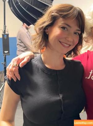 Milana Vayntrub фото #0811