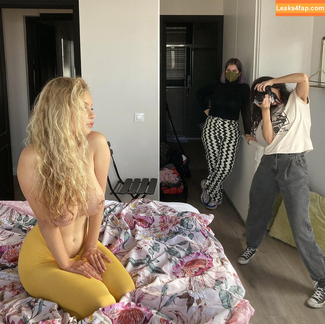 Milena Milyaeva / lyubovvomne / via.delapaz leaked photo photo #0036