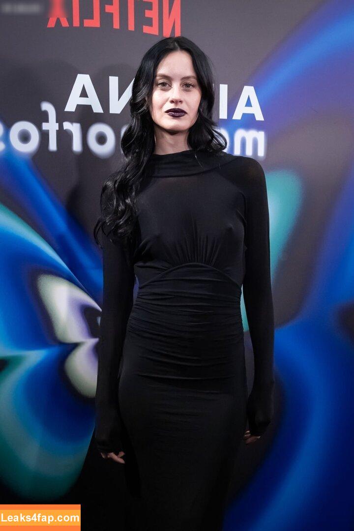 Milena Smit /  leaked photo photo #0055