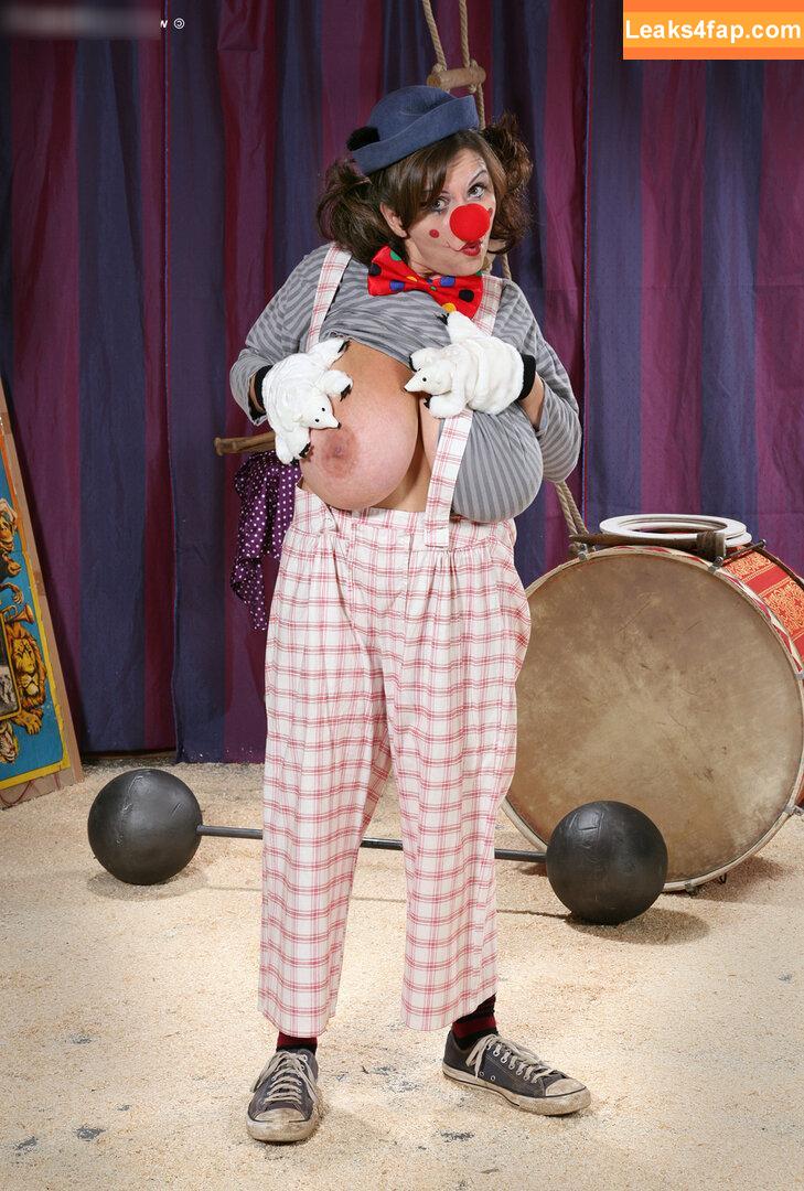 Milena Velba / milena_offical / ms.milenavelba / velbamilenaveronikalz leaked photo photo #10520