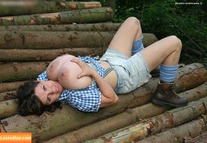 Milena Velba фото #11076