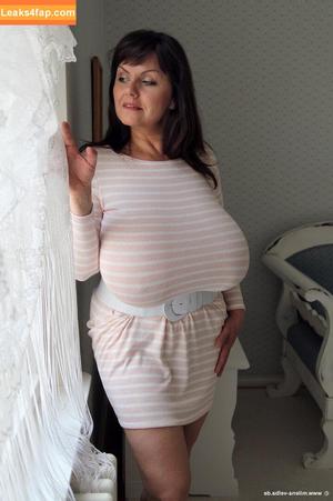 Milena Velba photo #7268