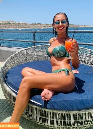 Milena Velba photo #7996