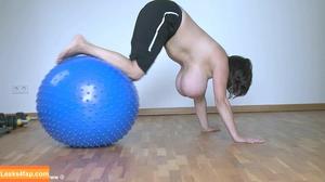 Milena Velba photo #8923