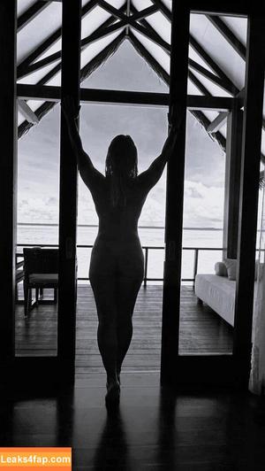 Milene Domingues photo #0021