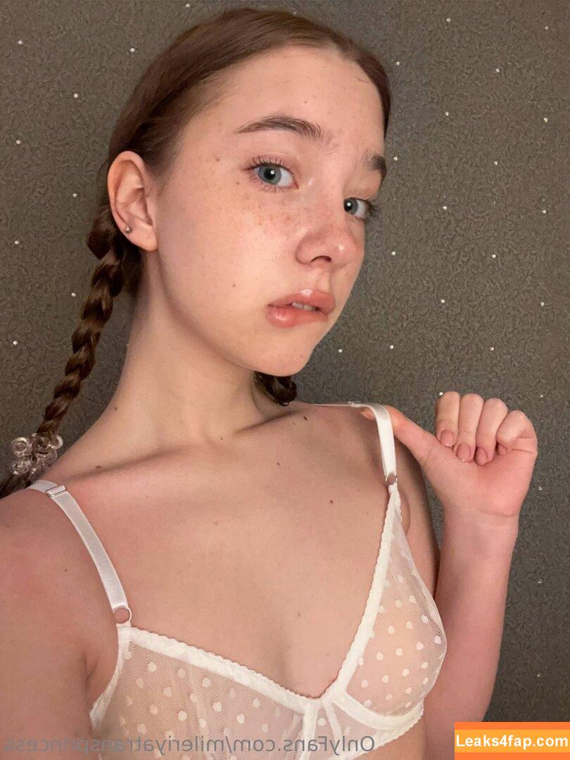 mileriyatransprincess /  leaked photo photo #0006