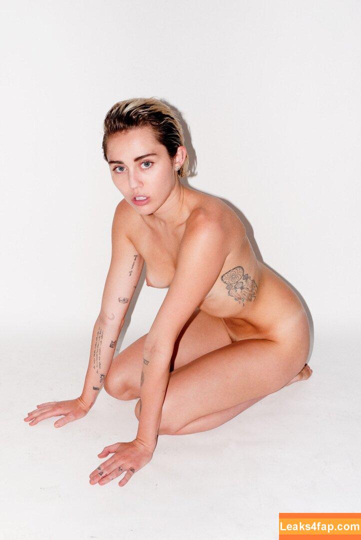 Miley Cyrus / https: / mileycyrus leaked photo photo #0108