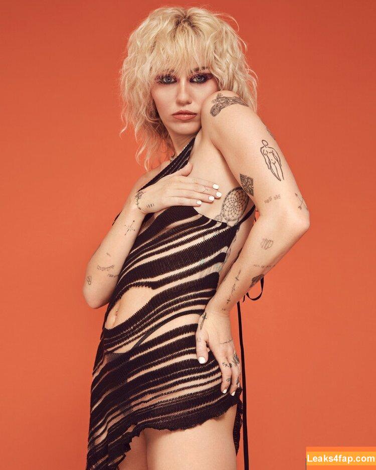 Miley Cyrus / https: / mileycyrus слитое фото фото #0208