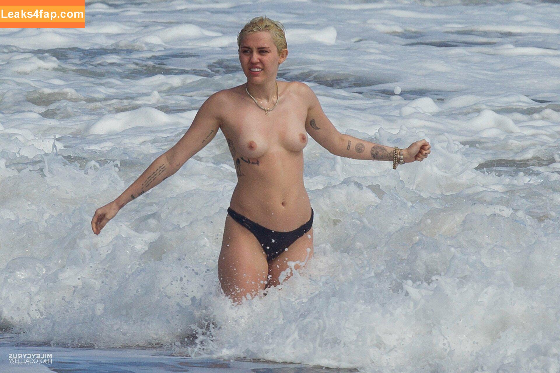 Miley Cyrus / https: / mileycyrus слитое фото фото #0519