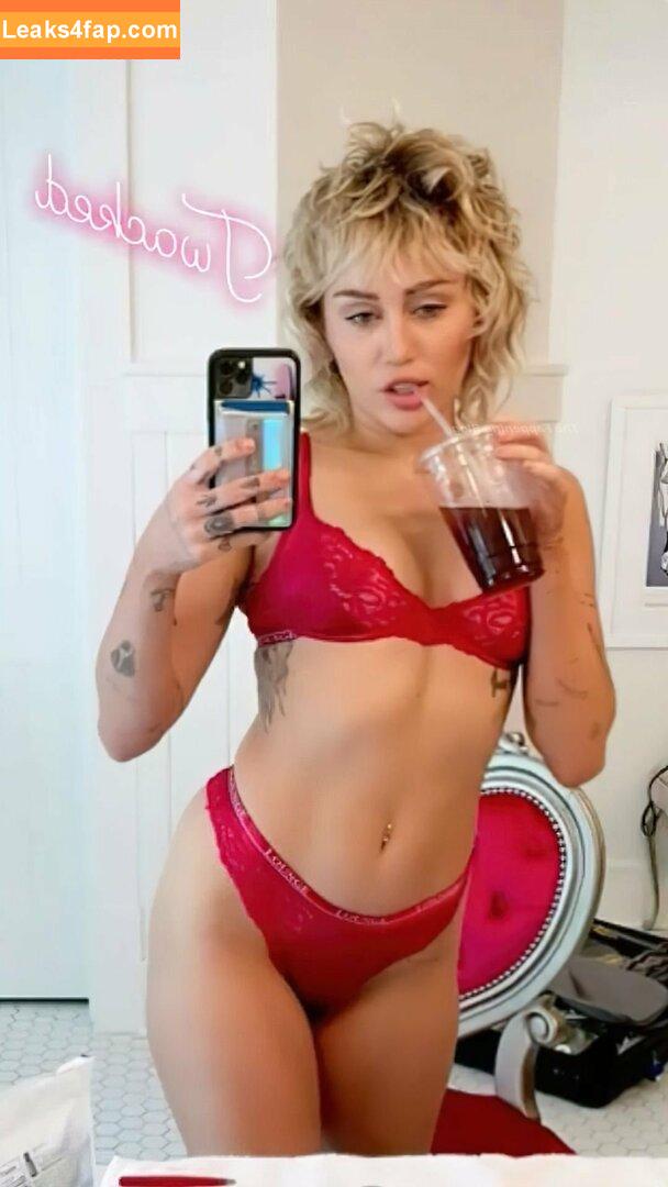 Miley Cyrus / https: / mileycyrus leaked photo photo #0711
