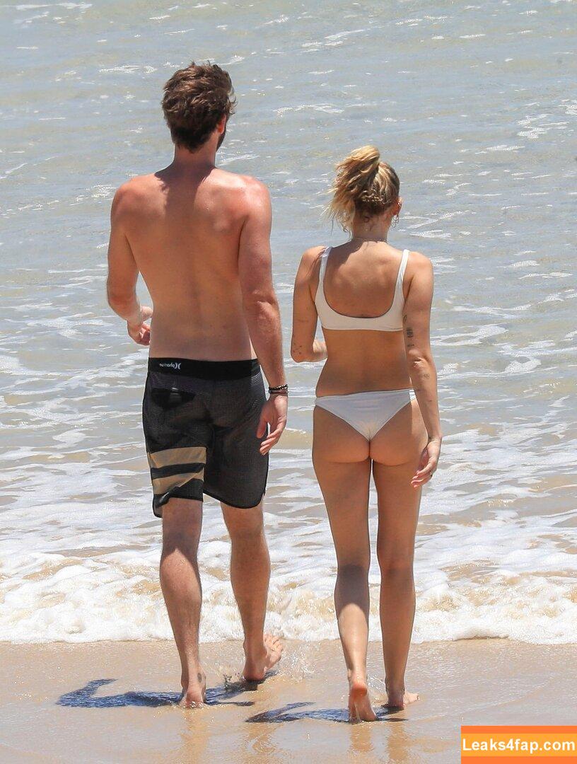 Miley Cyrus / https: / mileycyrus leaked photo photo #0731