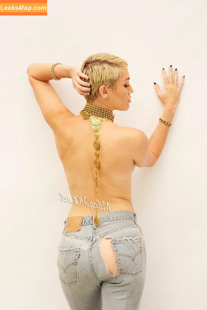 Miley Cyrus / https: / mileycyrus leaked photo photo #0767