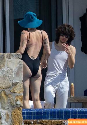 Miley Cyrus photo #0033