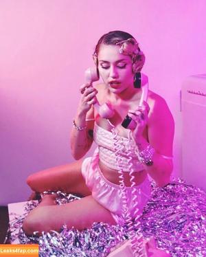 Miley Cyrus photo #0094