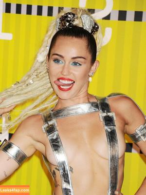 Miley Cyrus photo #0162
