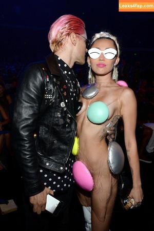 Miley Cyrus photo #0184