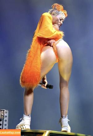 Miley Cyrus photo #0248