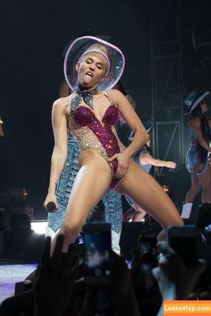 Miley Cyrus photo #0343