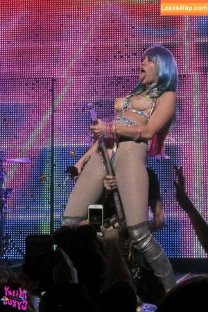 Miley Cyrus photo #0344