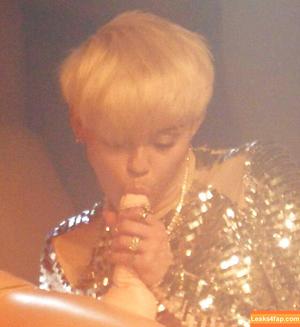 Miley Cyrus photo #0397