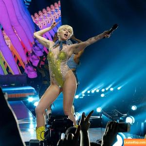 Miley Cyrus photo #0411