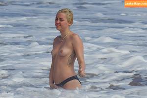 Miley Cyrus photo #0521