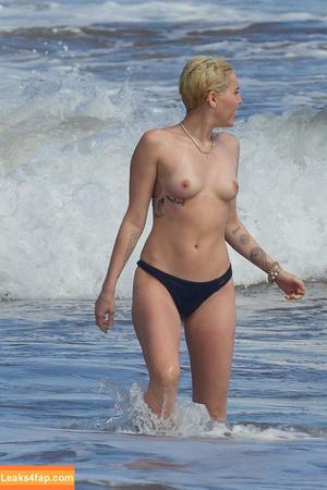 Miley Cyrus photo #0523