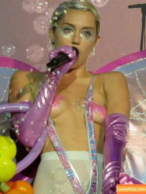 Miley Cyrus photo #0541