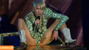 Miley Cyrus photo #0581