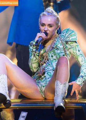 Miley Cyrus photo #0611