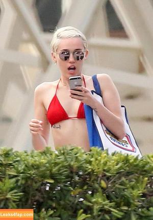 Miley Cyrus photo #0652