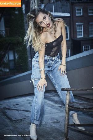 Miley Cyrus photo #0824