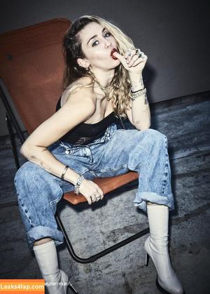Miley Cyrus photo #0828