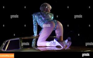 Miley Cyrus photo #0966