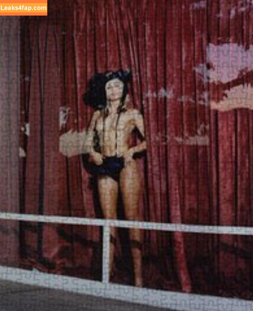 Miley Cyrus / https: / mileycyrus leaked photo photo #1005
